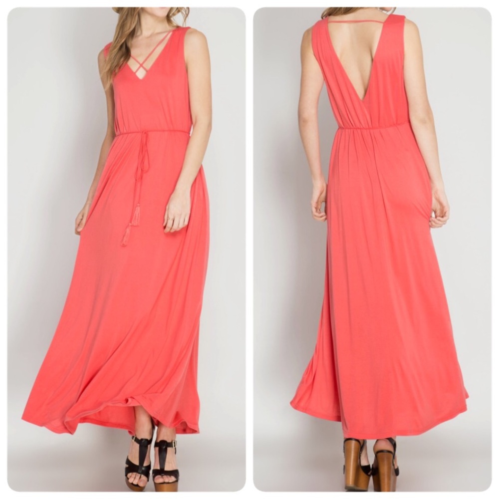 ✨NEW✨Coral Maxi Dress